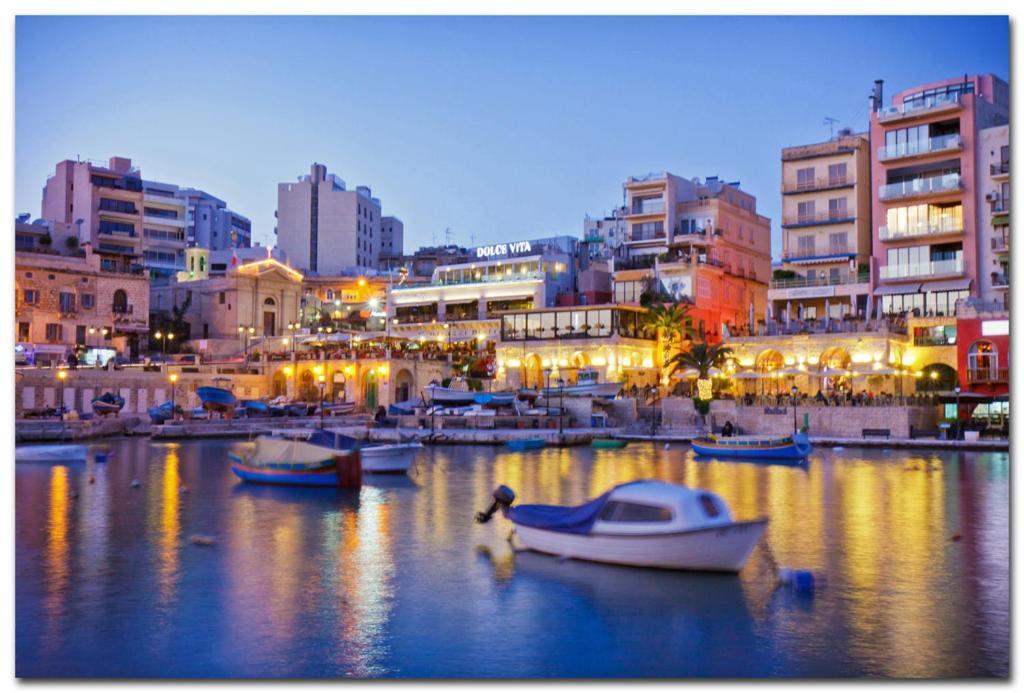 Spectacular Apartment Valletta And Harbour Views Sliema Exteriér fotografie